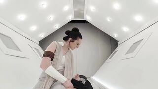 Star Wars Rey Lookalike – Freya Parker