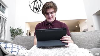 Cuddle Fembot – Alyx Star