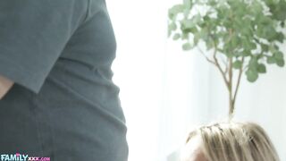 FAMILYXXX – Caught Masturbating Surprised Stepsister Kelsey Kane Sweetens The Deal