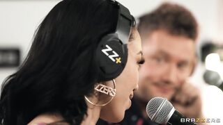 Alexis Fawx And Alexis Tae ZZCast Keir – BrazzersExxtra